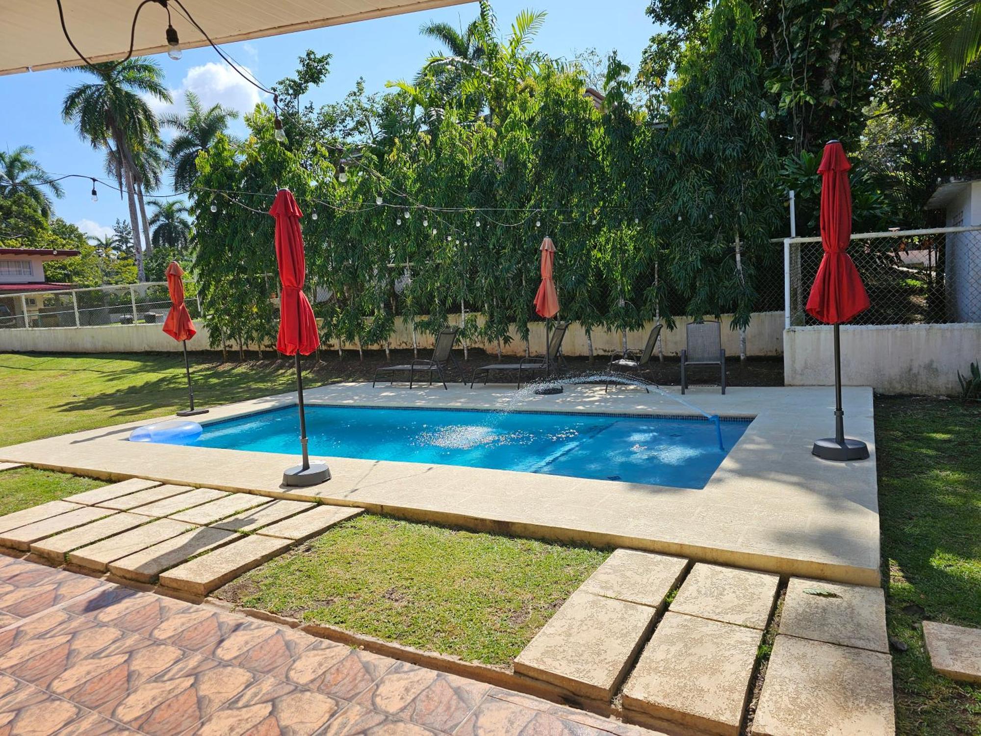 Oasis With Pool Near Panama Canal Екстериор снимка
